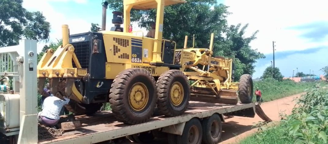 Works Ministry Impounds Kagadi Road Equipment Over Misuse